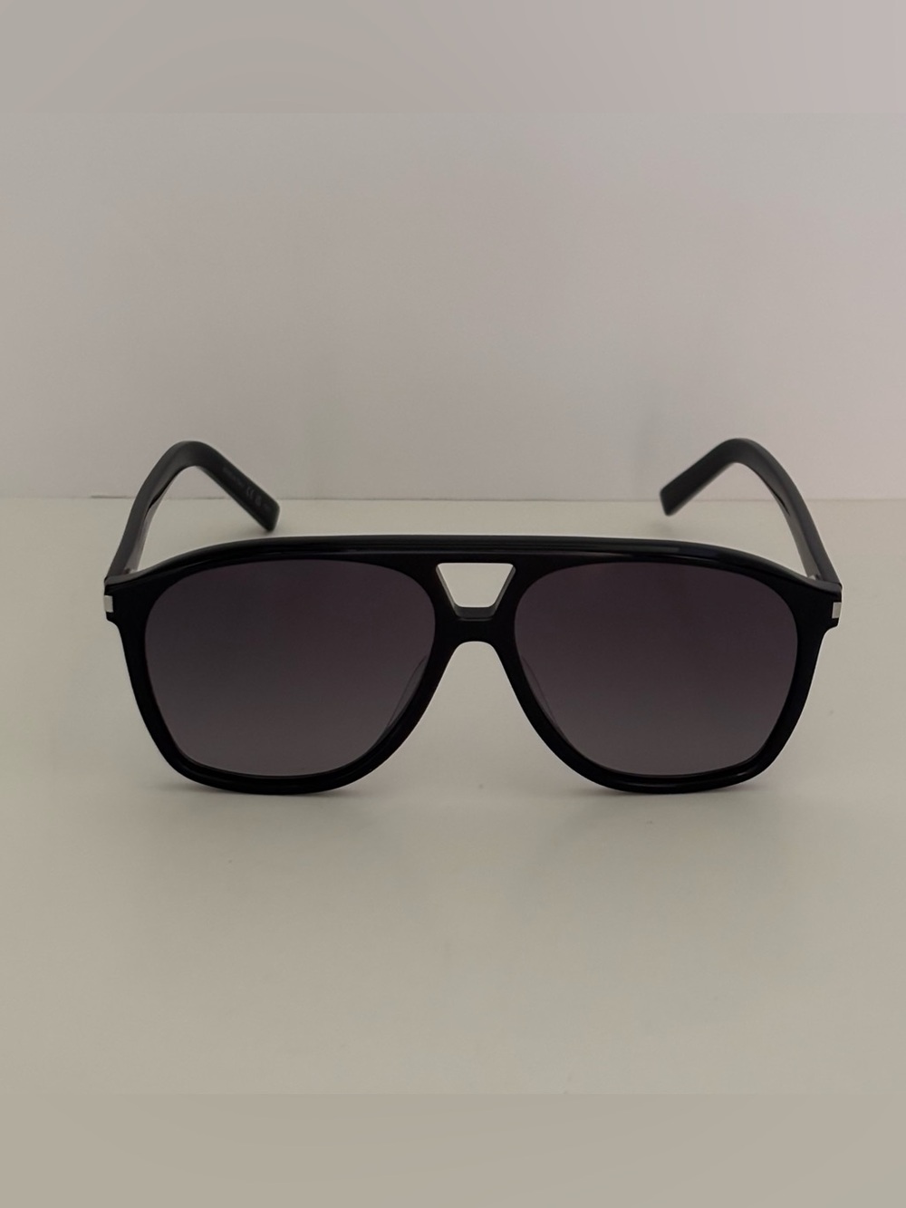 Saint Laurent 596 Dune Black Gradient